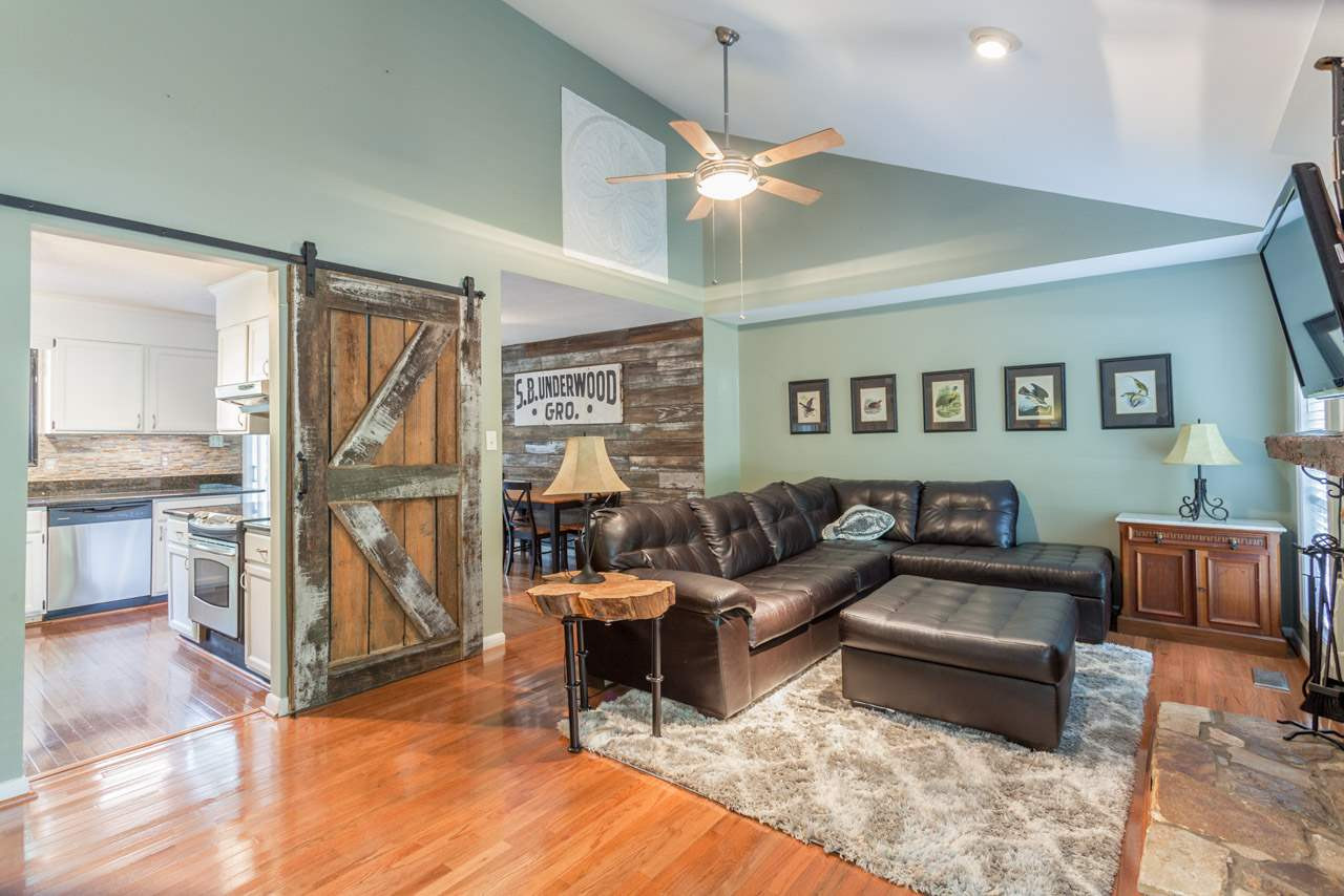 1400 Fairway Ridge Drive Raleigh, NC 27606 - Photo 2 of 25 Living Room