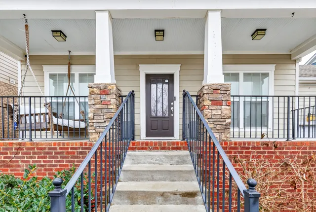 a view of entryway with a front door