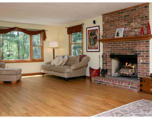 790 Main Street Hudson, MA 01749 - Photo 3 of 11 Gallery Image 3