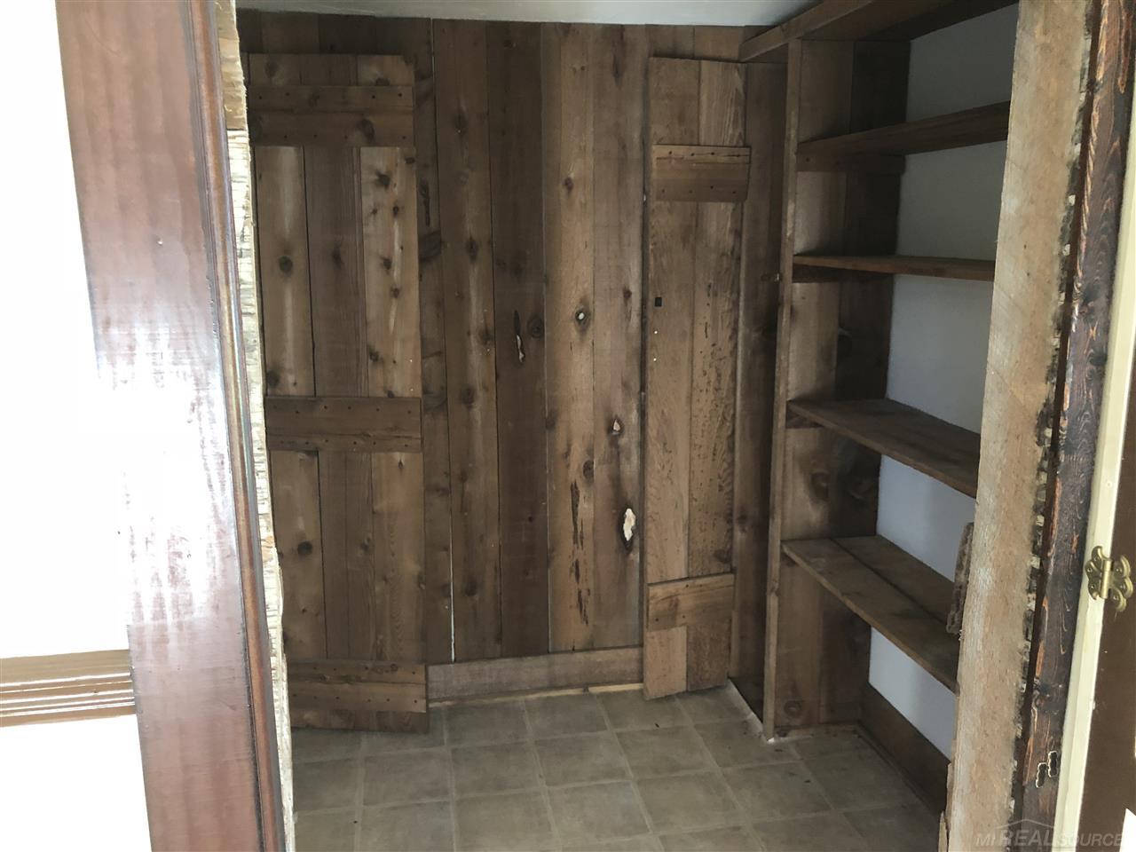5684 State Road Fort Gratiot, MI 48059 - Photo 10 of 32
