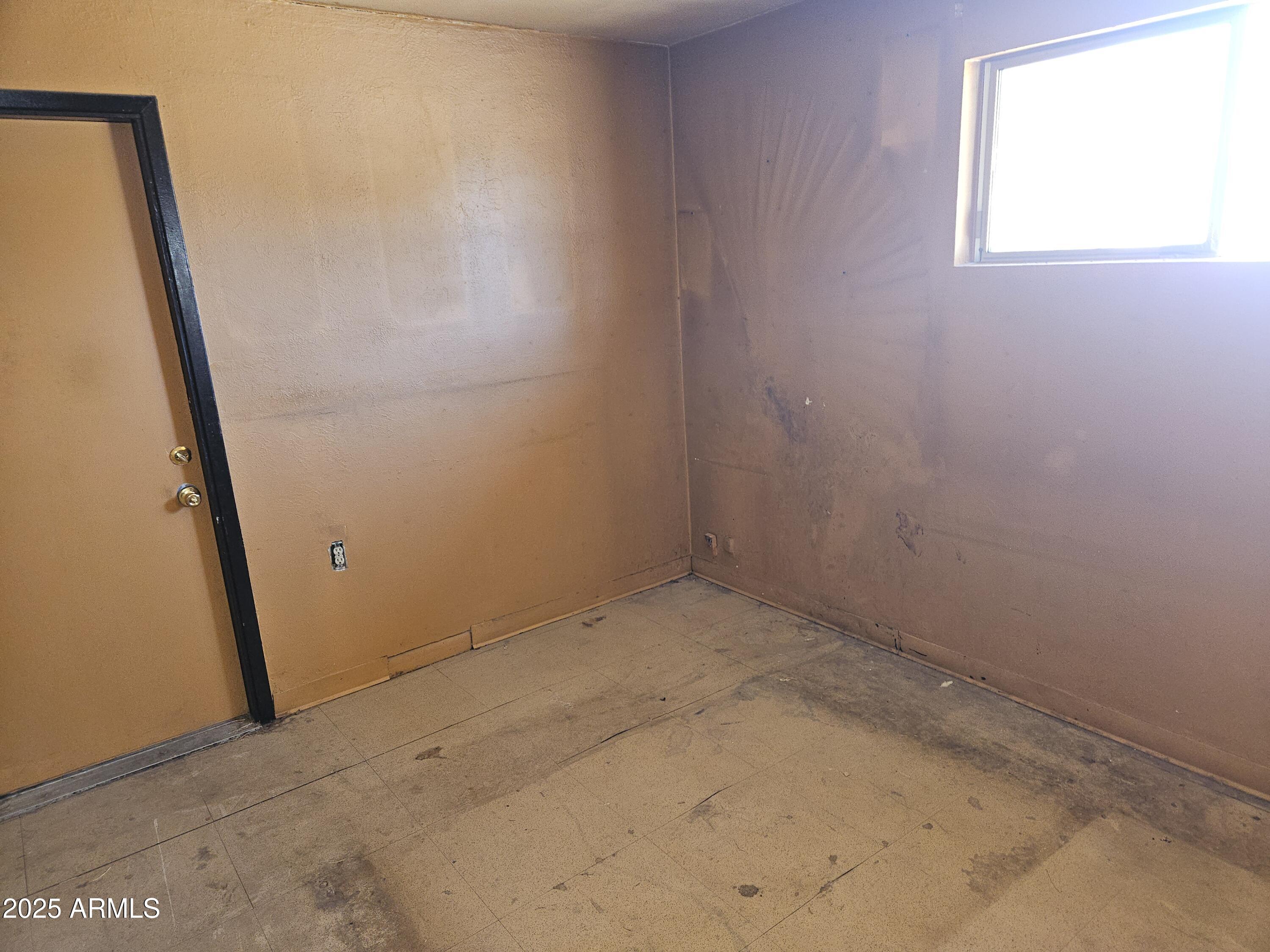 4110 East Wagoner Road Phoenix, AZ 85032 - Photo 19 of 35 20250623_112059