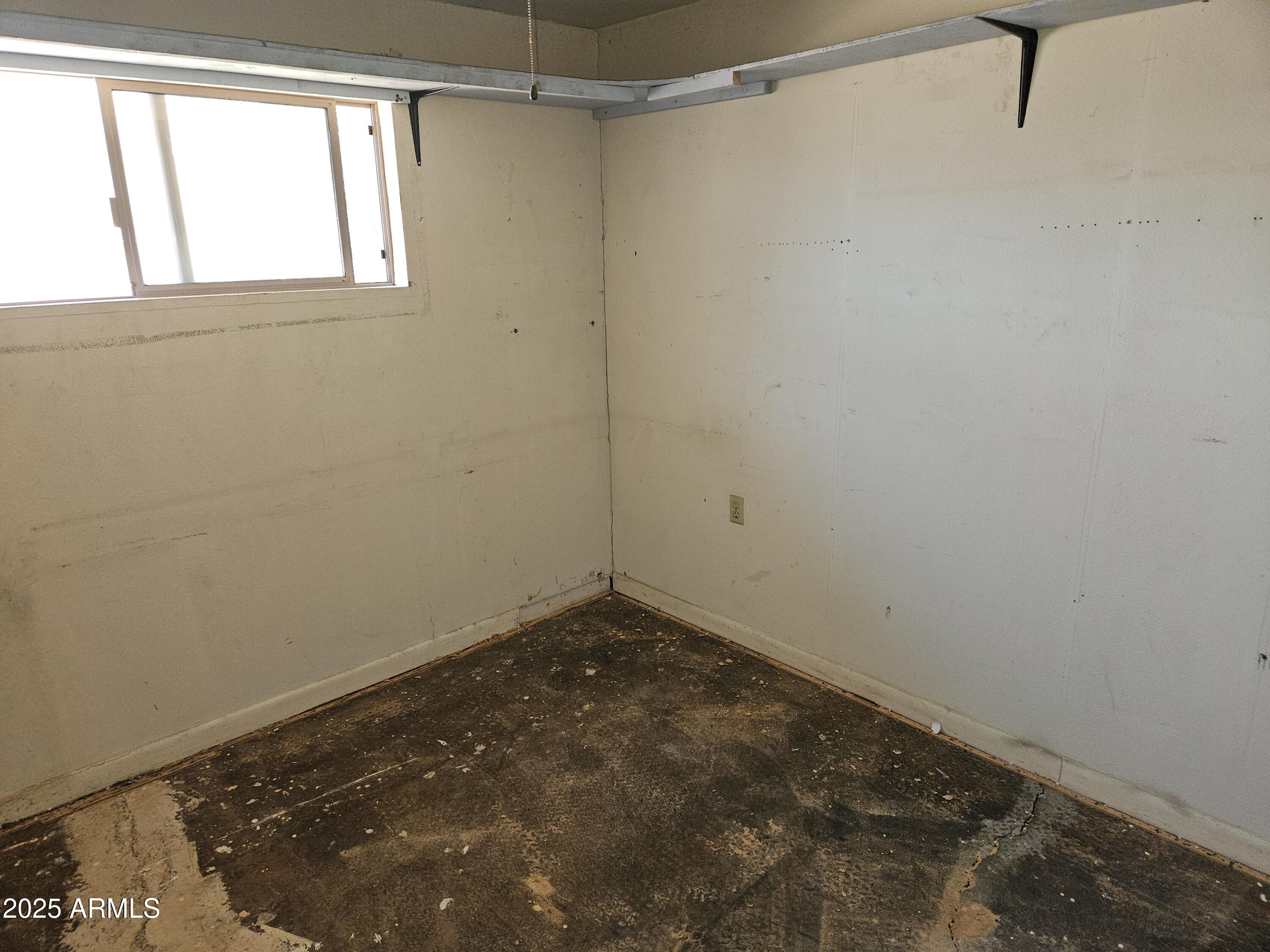 4110 East Wagoner Road Phoenix, AZ 85032 - Photo 27 of 35 20250623_112228