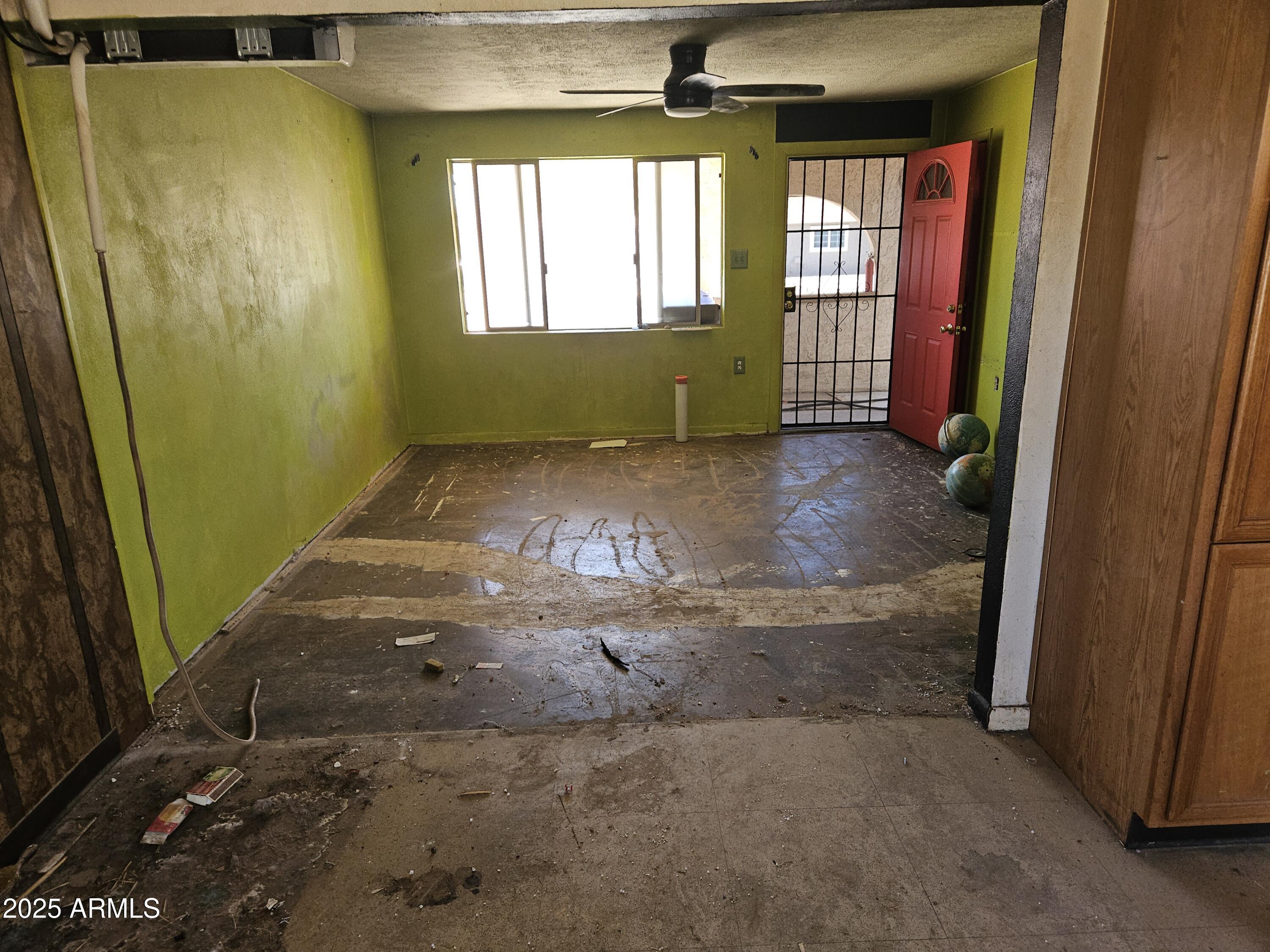 4110 East Wagoner Road Phoenix, AZ 85032 - Photo 6 of 35 20250623_112611