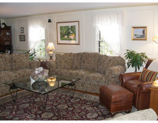 38 Bay Colony Drive Ashland, MA 01721 - Photo 3 of 18 a living room with furniture and a large window
