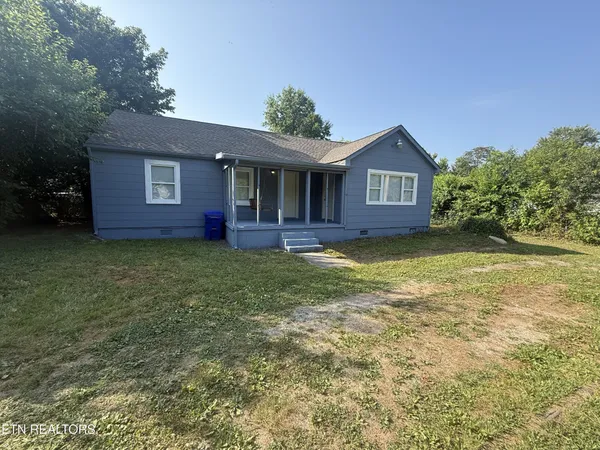 $164,900 | 826 North Chamberlain Avenue, Rockwood, TN 37854