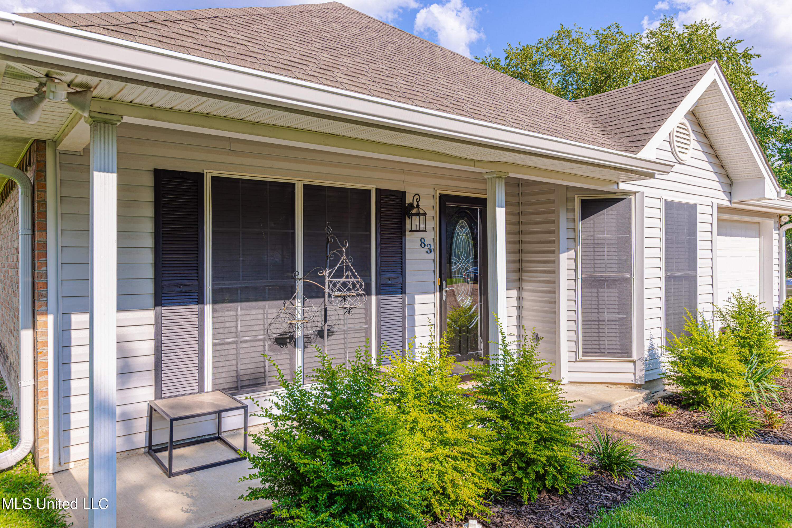 83 Tyler Cove Byram, MS 39272 - Photo 2 of 20 Front Porch