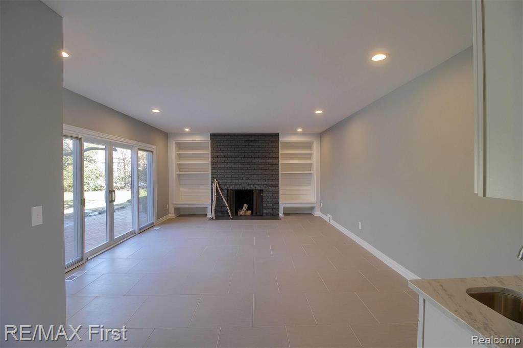 60 Hawthorne Road Grosse Pointe Shores, MI 48236 - Photo 11 of 28