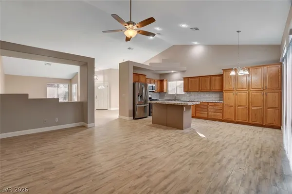 $2,225 | 852 Coastal Beach Road, Henderson, NV 89002