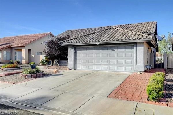 $2,225 | 852 Coastal Beach Road, Henderson, NV 89002
