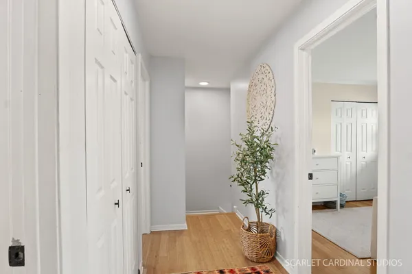 $524,900 | 20 Shore Drive, Schaumburg, IL 60193
