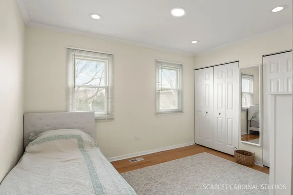 $524,900 | 20 Shore Drive, Schaumburg, IL 60193