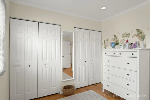 $524,900 | 20 Shore Drive, Schaumburg, IL 60193
