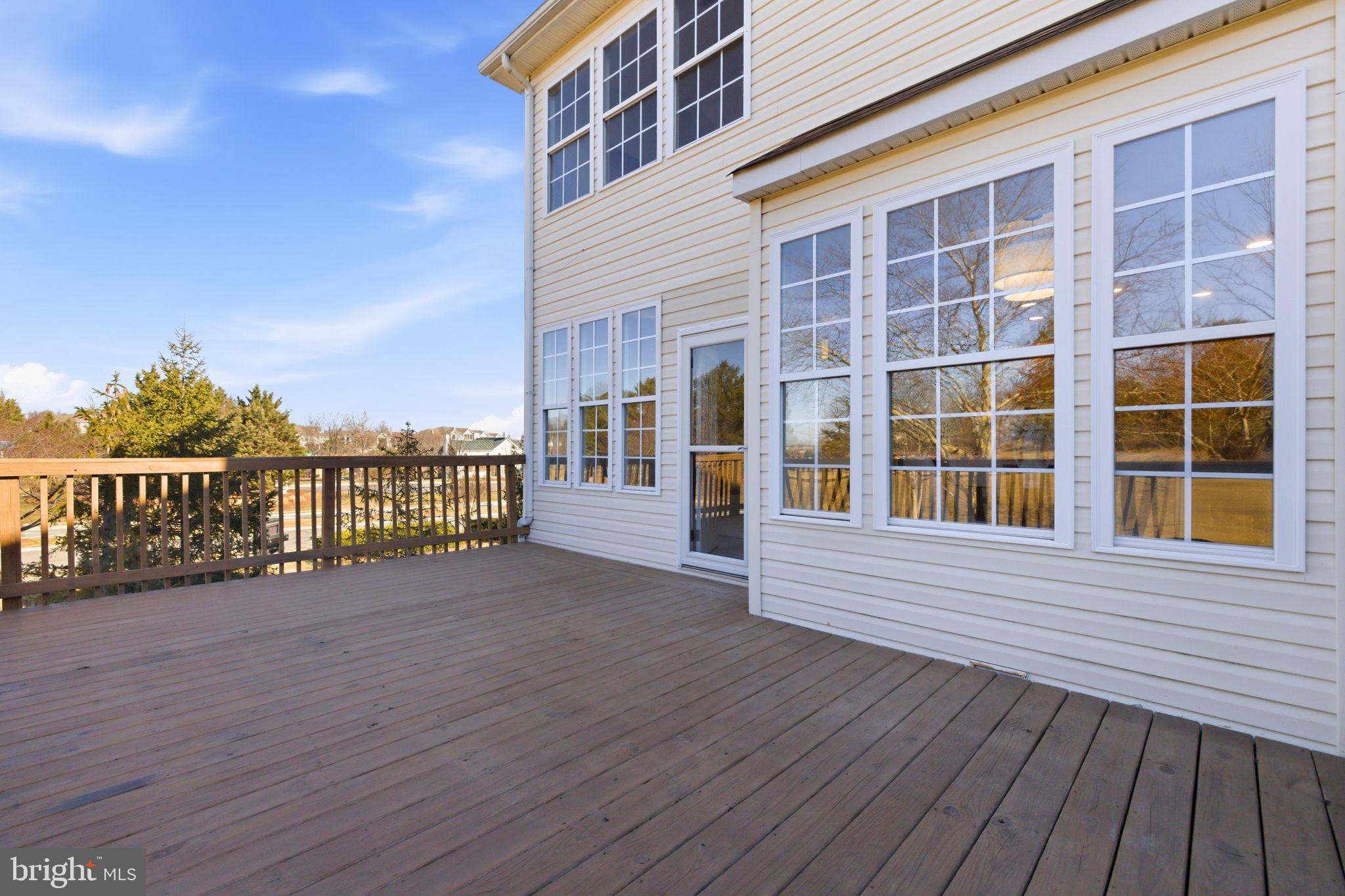 601 Springhouse Square Southeast Leesburg, VA 20175 - Photo 36 of 90 Spacious deck