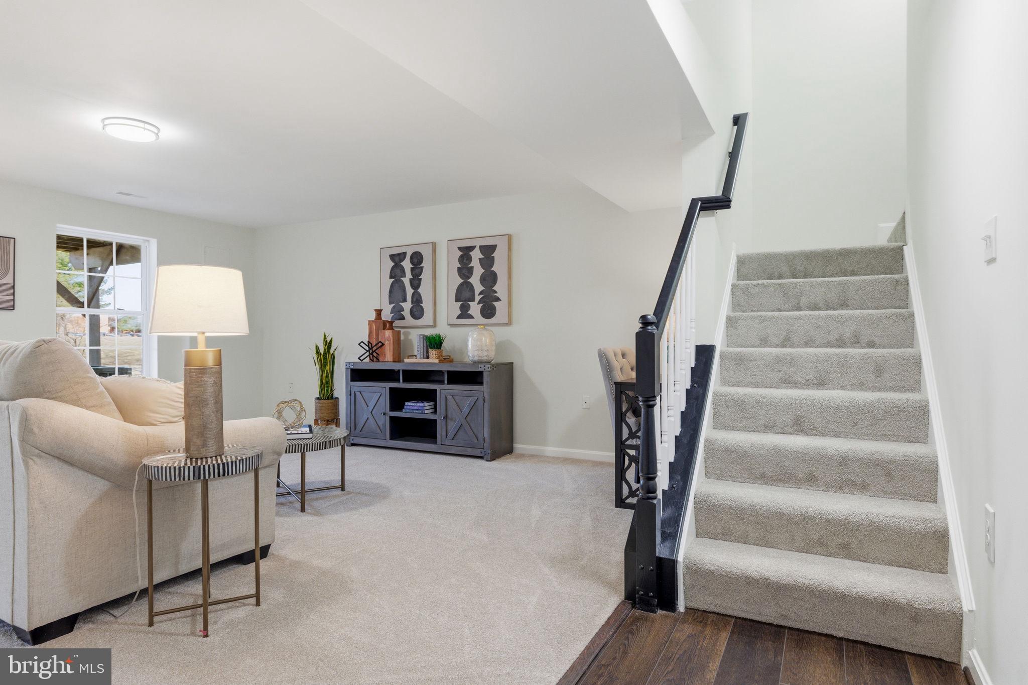 601 Springhouse Square Southeast Leesburg, VA 20175 - Photo 70 of 90 Stairs from lover level to main level