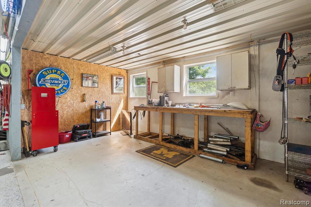 9126 Bennett Lake Road Fenton, MI 48430 - Photo 36 of 64