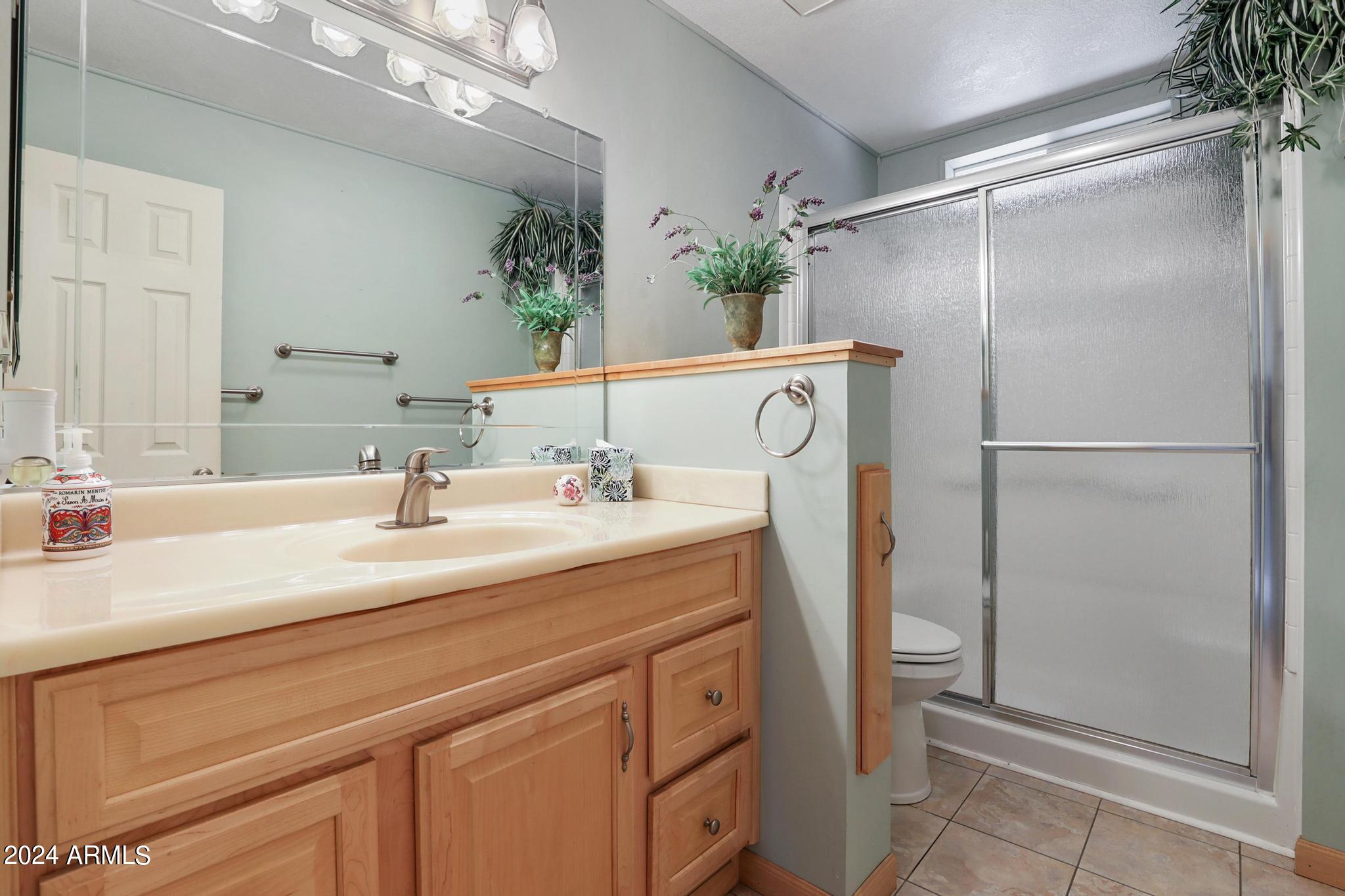8120 West Gunsight Ridge Payson, AZ 85541 - Photo 20 of 25 8120 W Gunsight Ridge Hall Bath