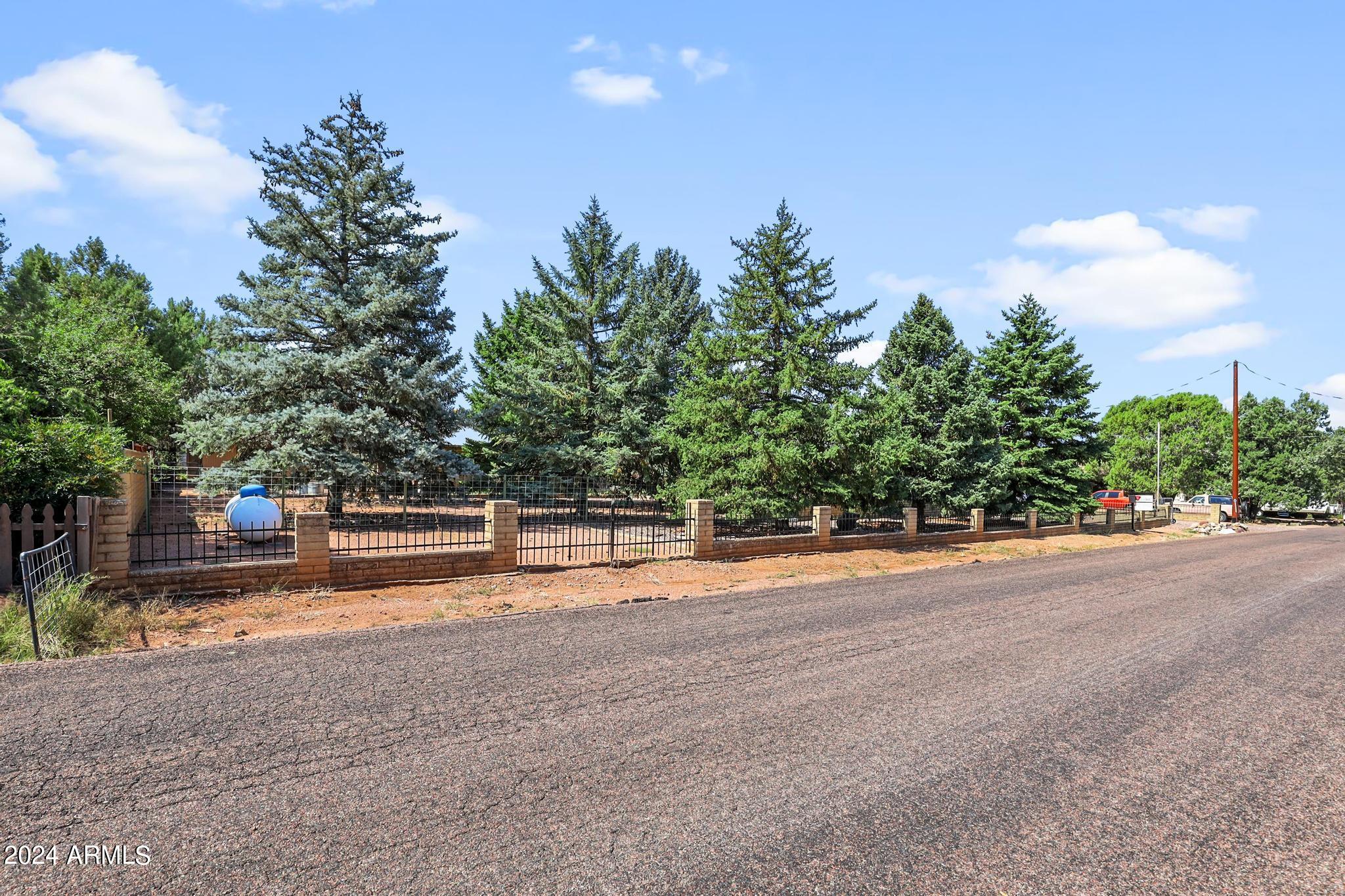 8120 West Gunsight Ridge Payson, AZ 85541 - Photo 4 of 25 8120 W Gunsight Ridge Street