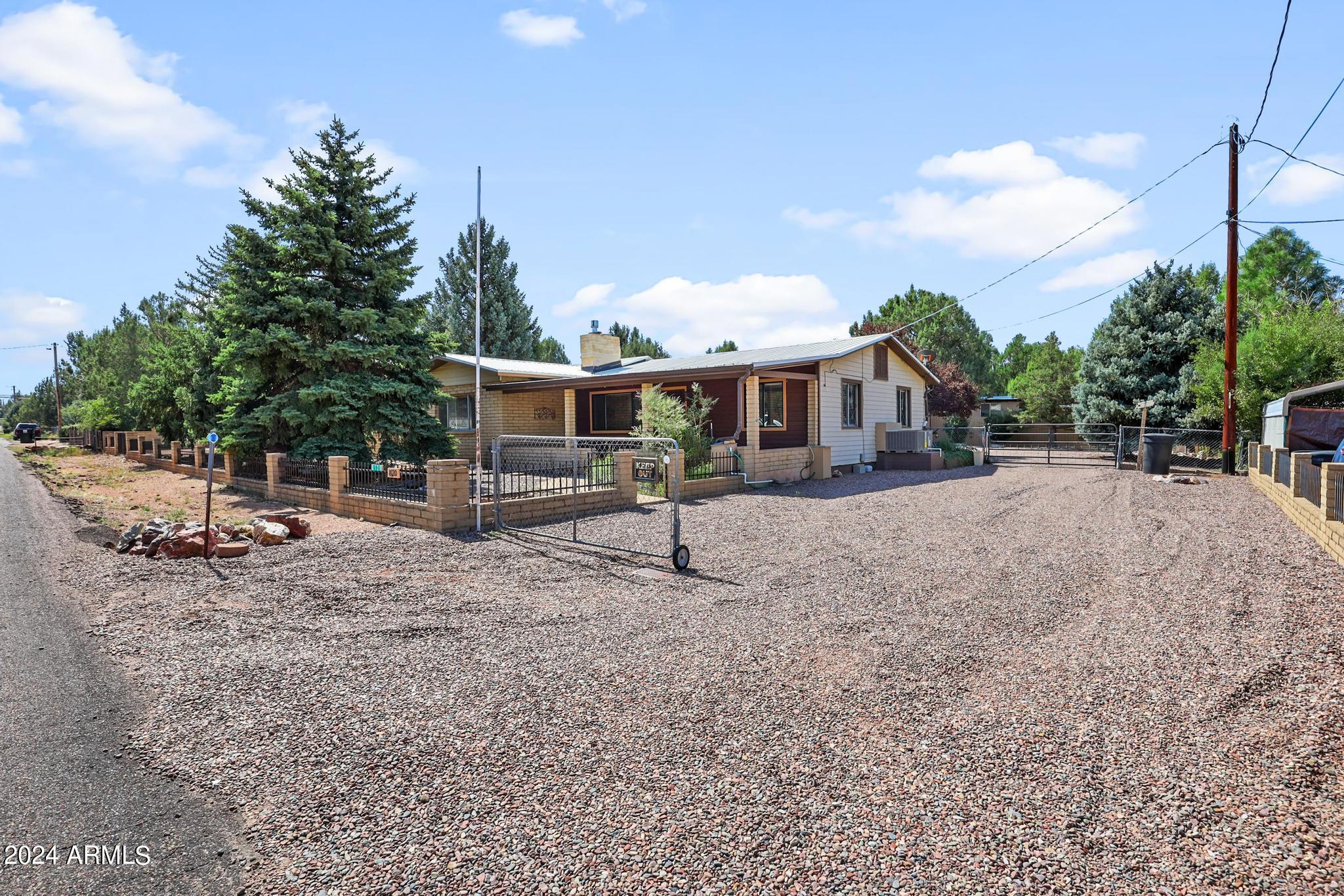 8120 West Gunsight Ridge Payson, AZ 85541 - Photo 5 of 25 8120 W Gunsight Ridge Side