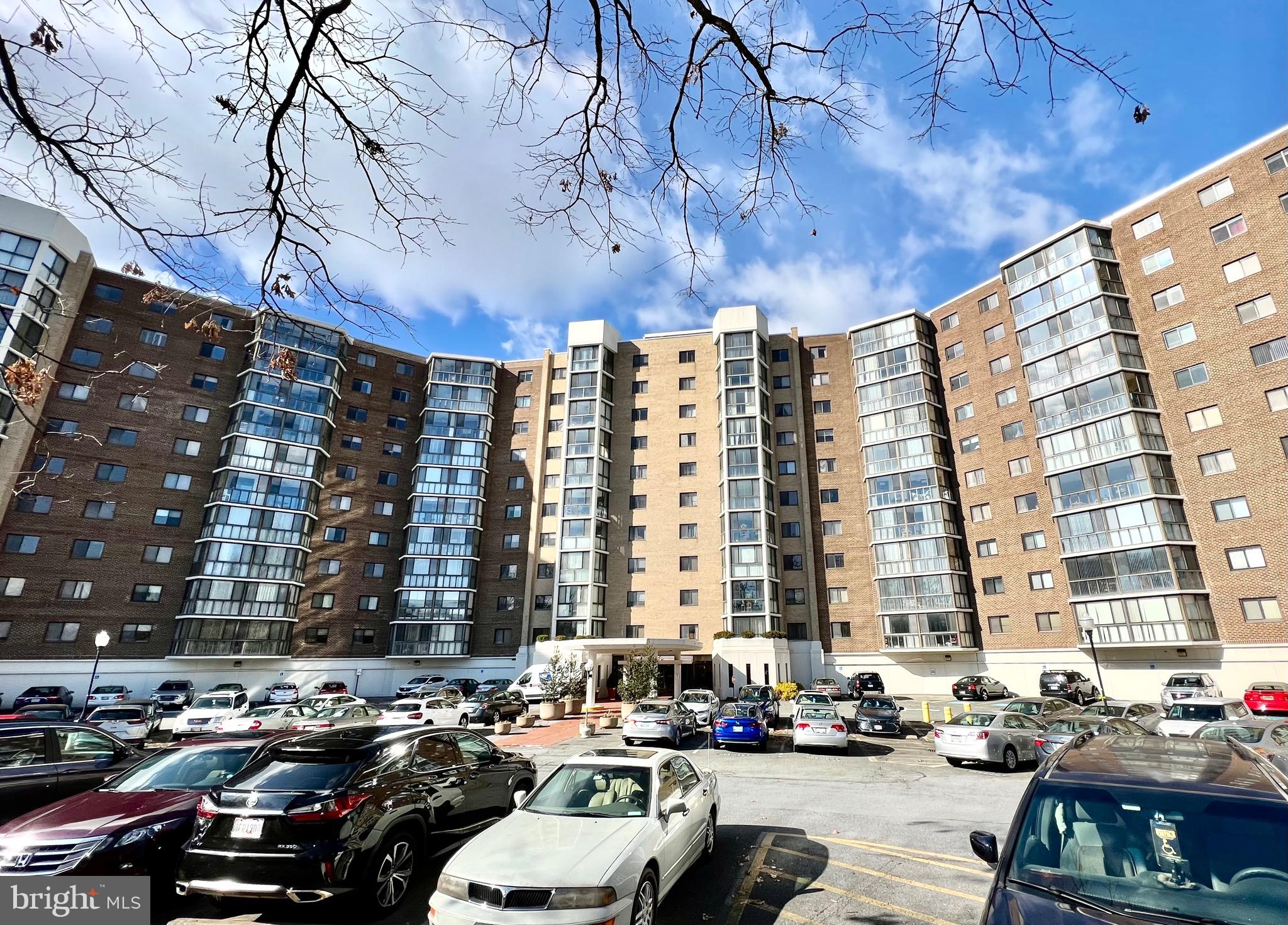 Popular Greens building