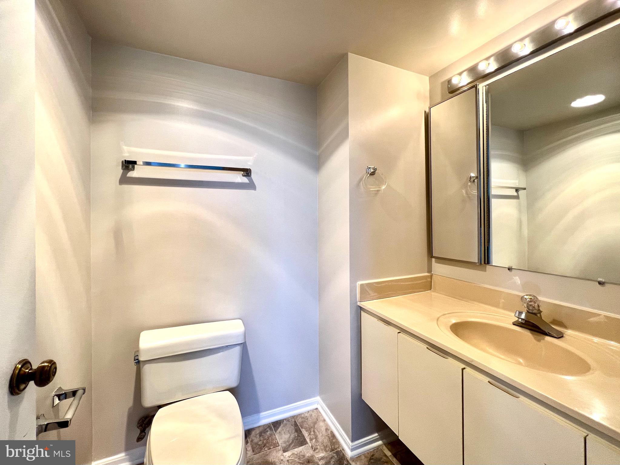 15115 Interlachen Drive, Unit 701 Silver Spring, MD 20906 - Photo 23 of 48 Full bath