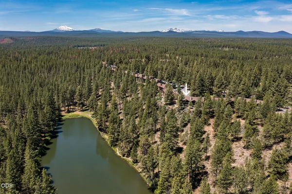 $159,000 | 18575 Southwest Century Drive, Unit 434, Bend, OR 97702