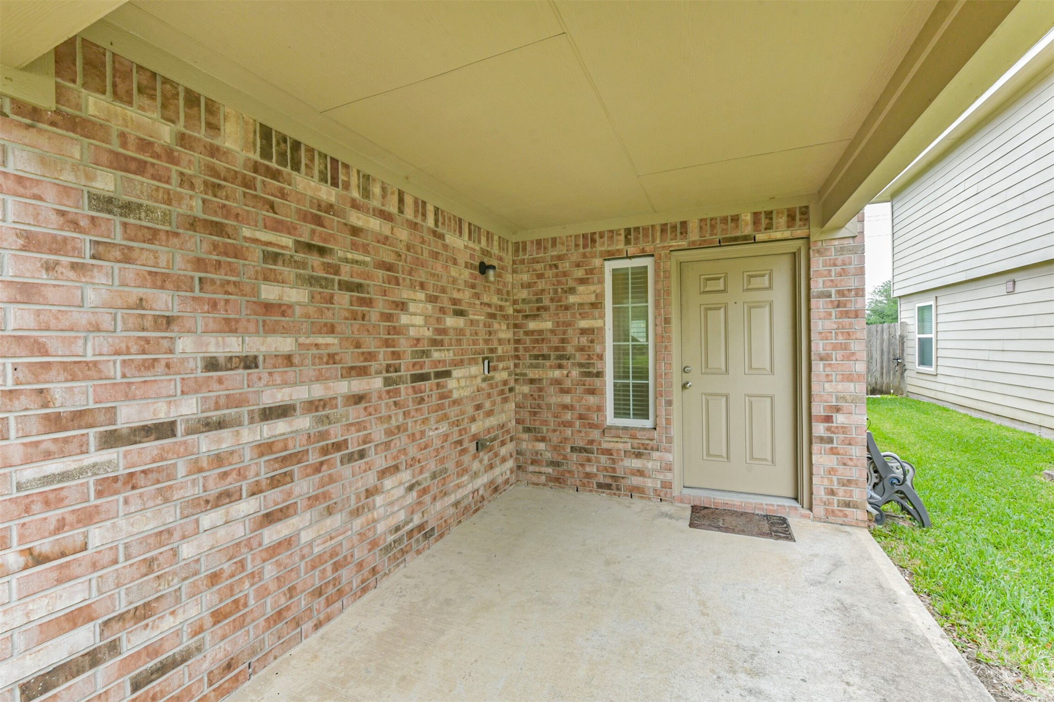 2142 Tandy Park Way Houston, TX 77047 - Photo 2 of 35