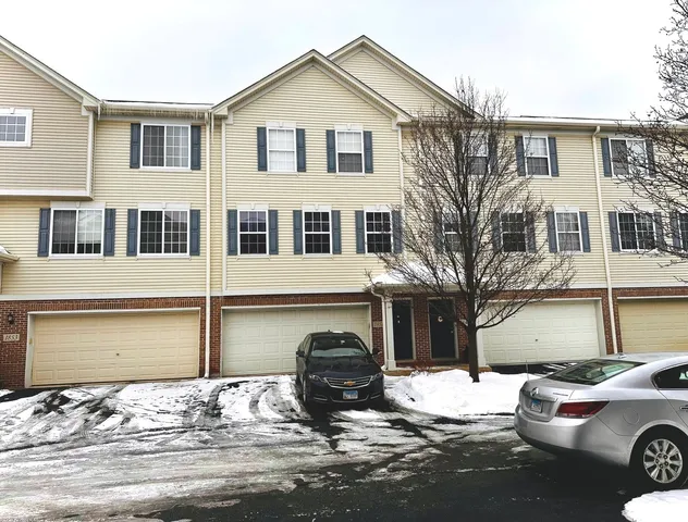 $270,000 | 1851 Indian Hill Lane, Aurora, IL 60503