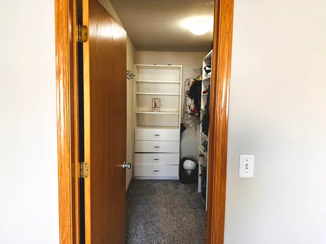 $270,000 | 1851 Indian Hill Lane, Aurora, IL 60503