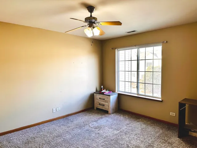 $270,000 | 1851 Indian Hill Lane, Aurora, IL 60503