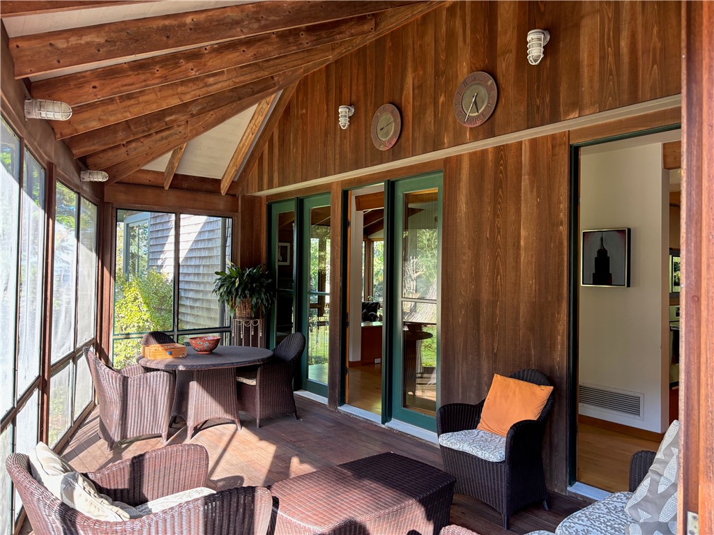 192 Racquet Road Jamestown, RI 02835 - Photo 5 of 10