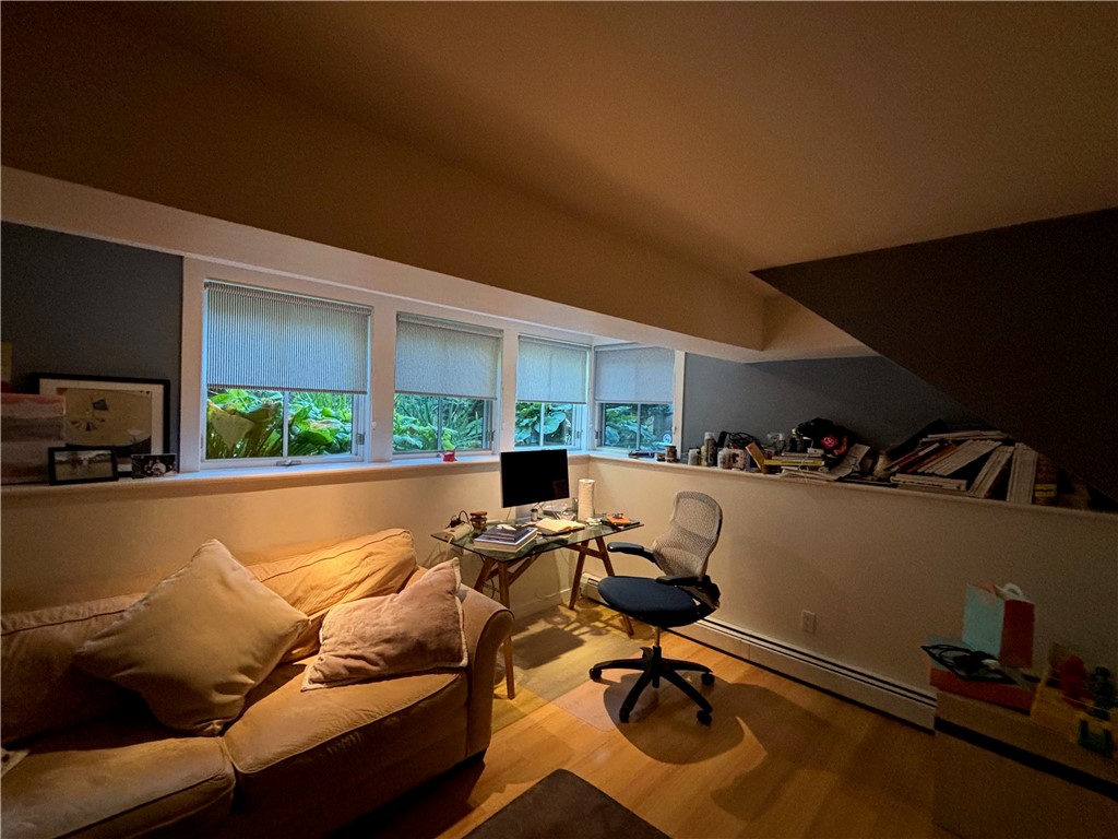 192 Racquet Road Jamestown, RI 02835 - Photo 8 of 10