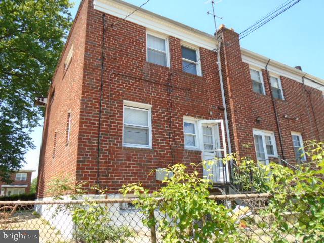 4231 Fallstaff Road Baltimore, MD 21215 - Photo 2 of 3
