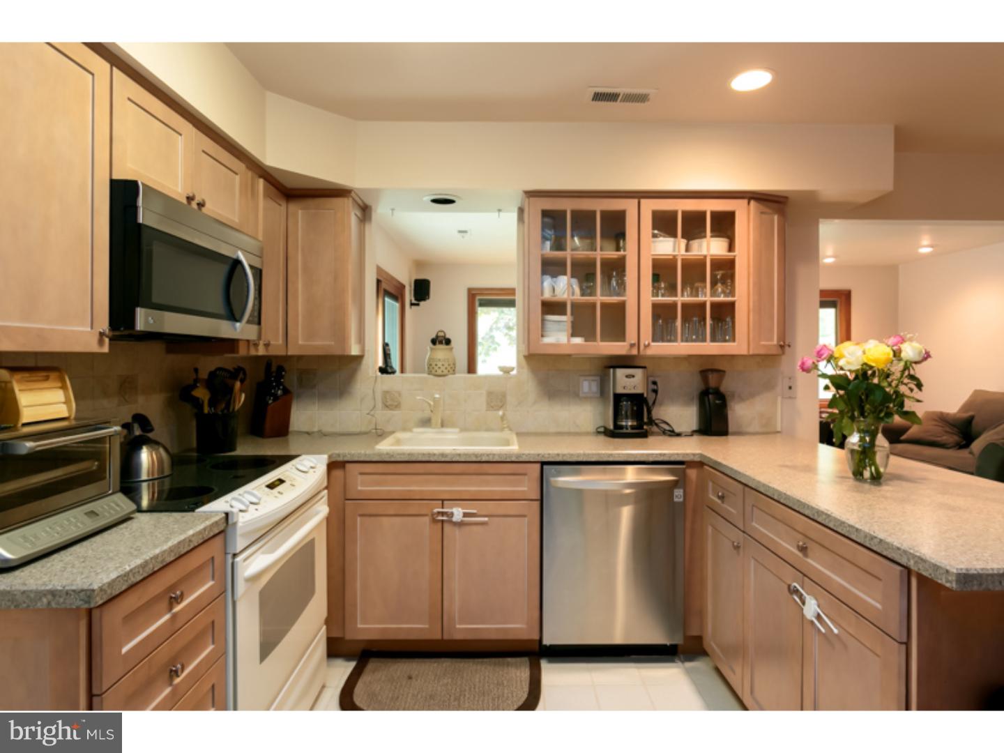 146 Stratton Lane Mount Laurel, NJ 08054 - Photo 9 of 21 Kitchen