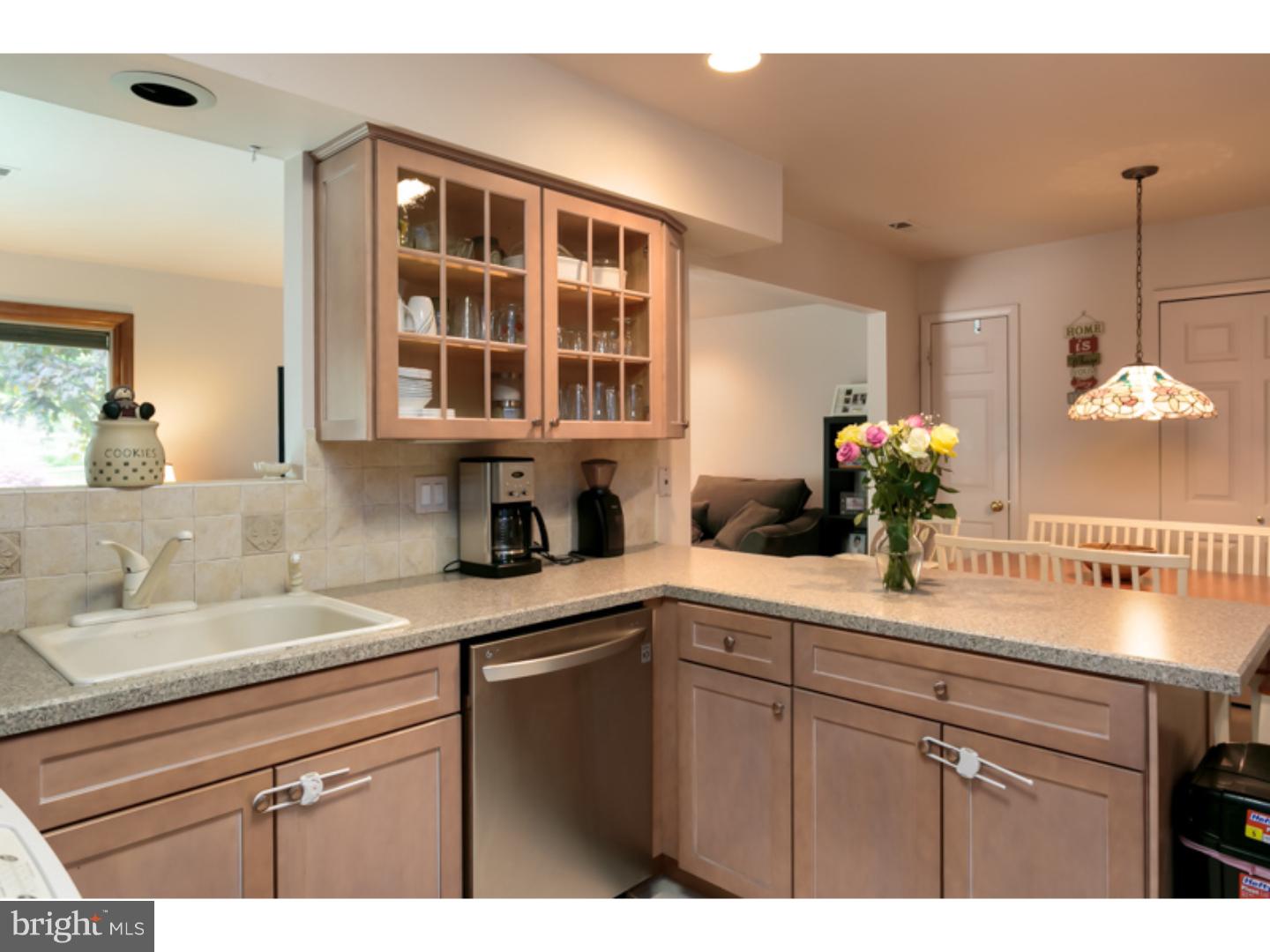 146 Stratton Lane Mount Laurel, NJ 08054 - Photo 10 of 21 Kitchen