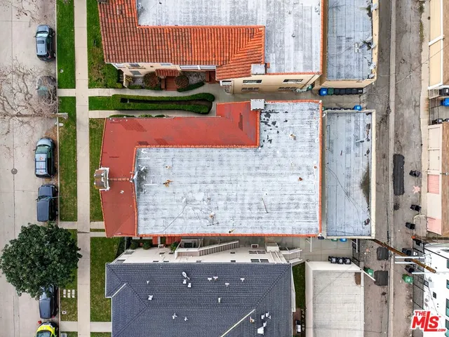 $1,500,000 | 4135 Garthwaite Avenue, Los Angeles, CA 90008