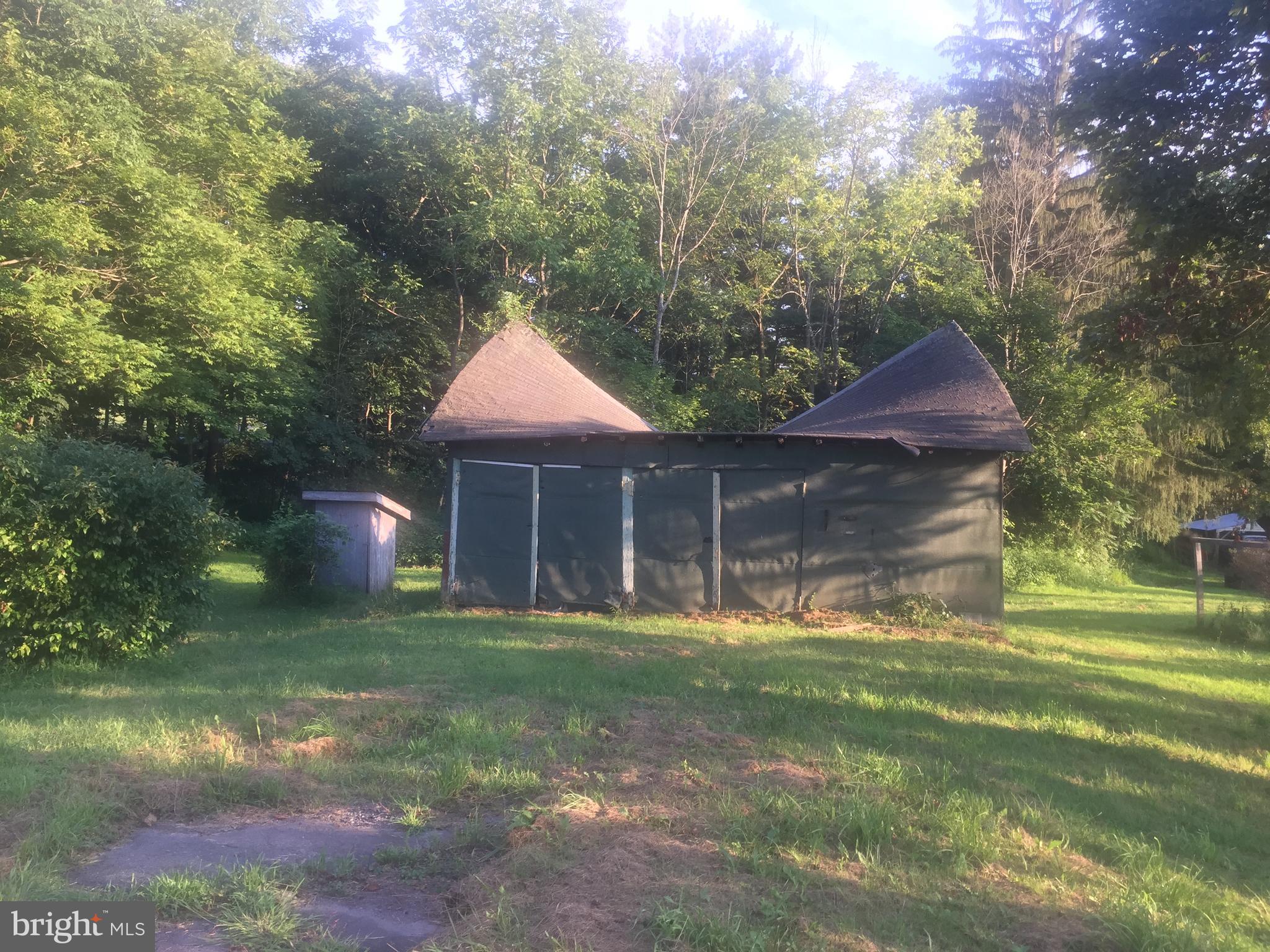 82 Dutch Road Ashland, PA 17921 - Photo 2 of 17