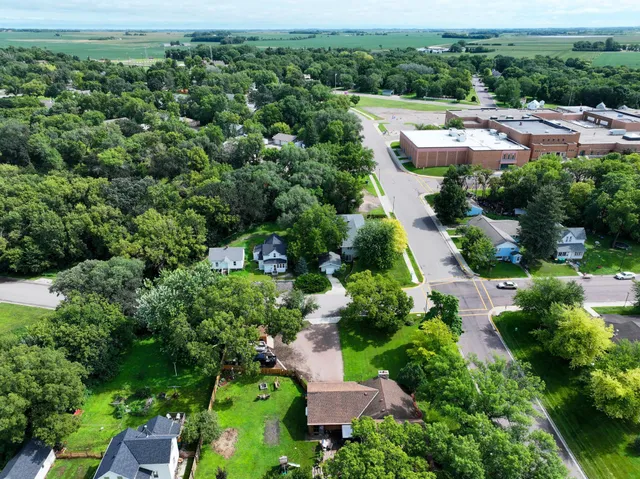 $289,000 | 417 Jefferson Avenue, Ortonville, MN 56278