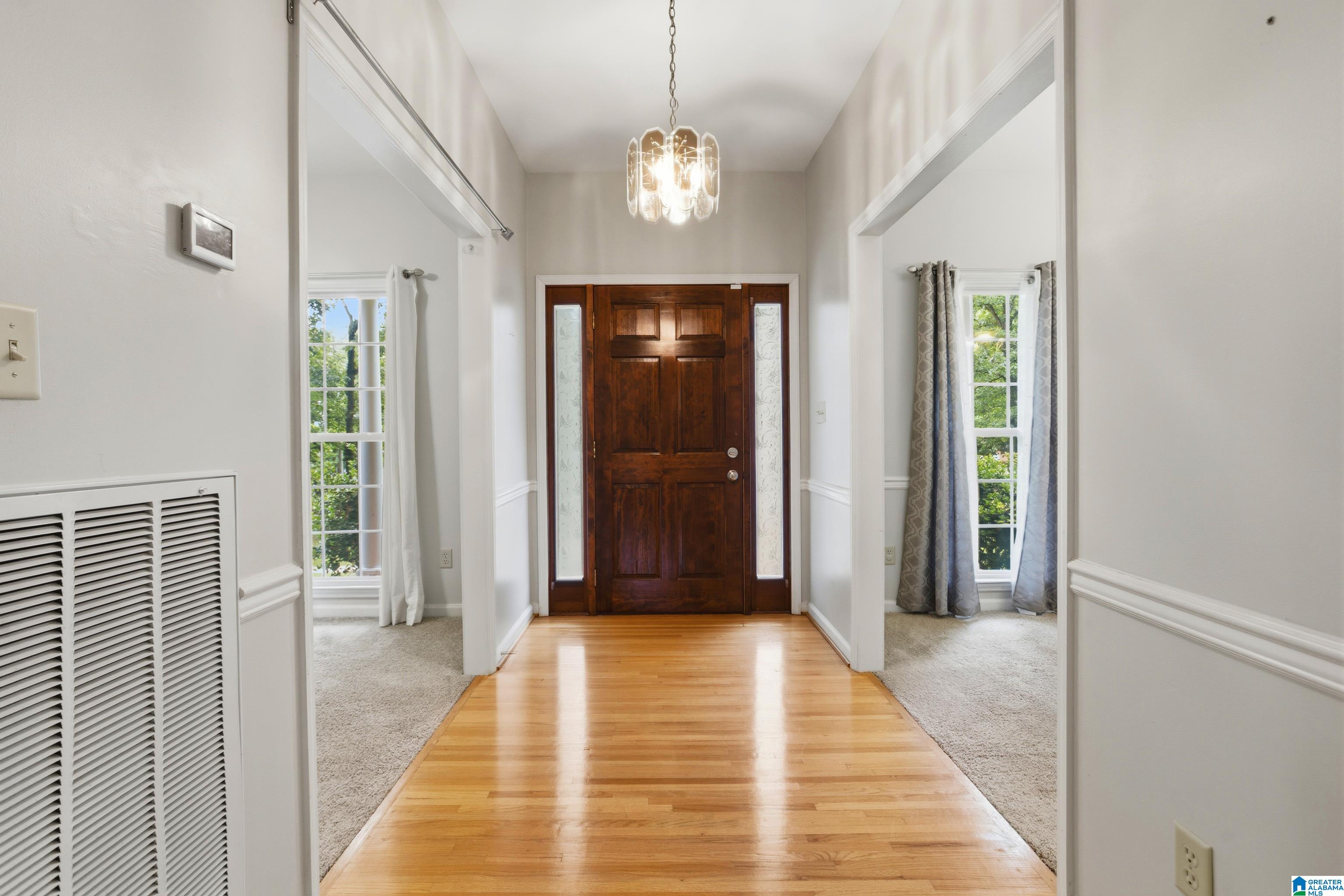 205 Chestnut Circle Alabaster, AL 35007 - Photo 4 of 46