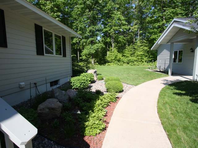 4275 Pine Grove Drive Rhinelander, WI 54501 - Photo 13 of 20 Gallery Image 13