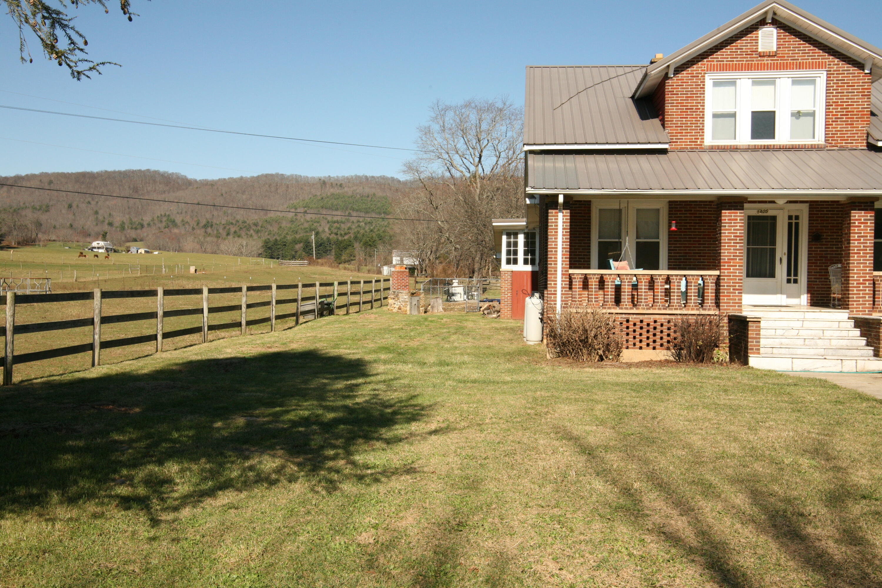 1405 Teas Road Sugar Grove, VA 24375 - Photo 7 of 57 IMG_1638
