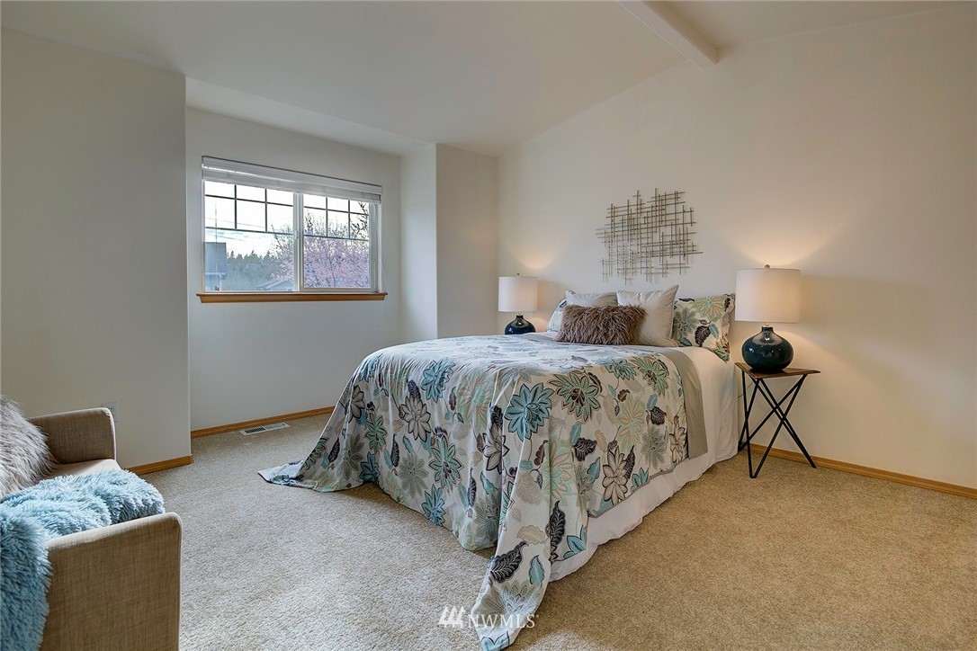 18609 10th Avenue Southeast Bothell, WA 98012 - Photo 17 of 25