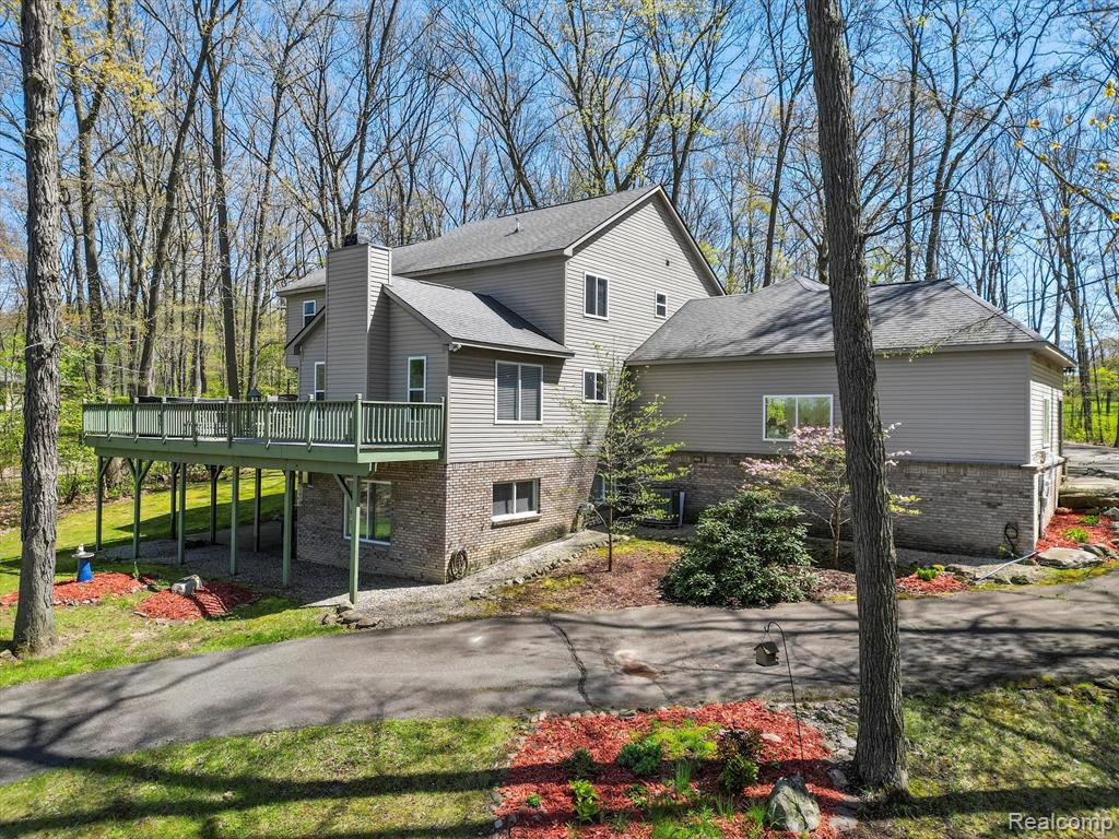 7111 Tucker Road Holly, MI 48442 - Photo 6 of 57