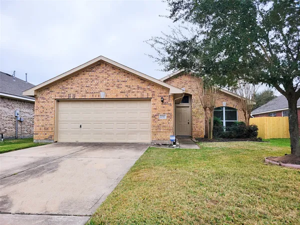 a view of a backyard of house
