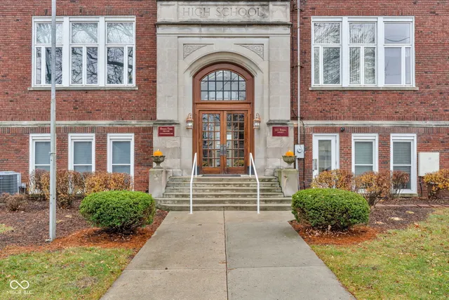 $214,900 | 111 South Spring Street, Unit G6, Greencastle, IN 46135