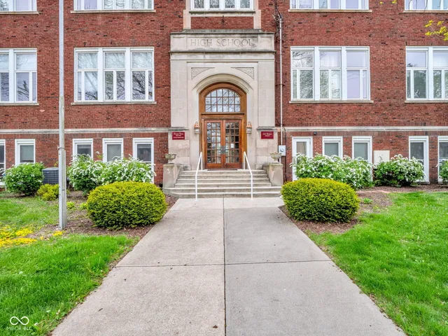 $214,900 | 111 South Spring Street, Unit G6, Greencastle, IN 46135