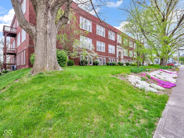 $199,900 | 111 South Spring Street, Unit G6, Greencastle, IN 46135