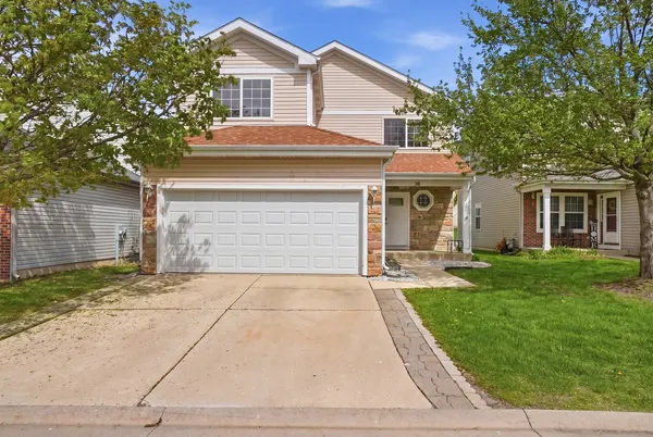 $335,000 | 36 Bridgeview Drive, Oswego, IL 60543