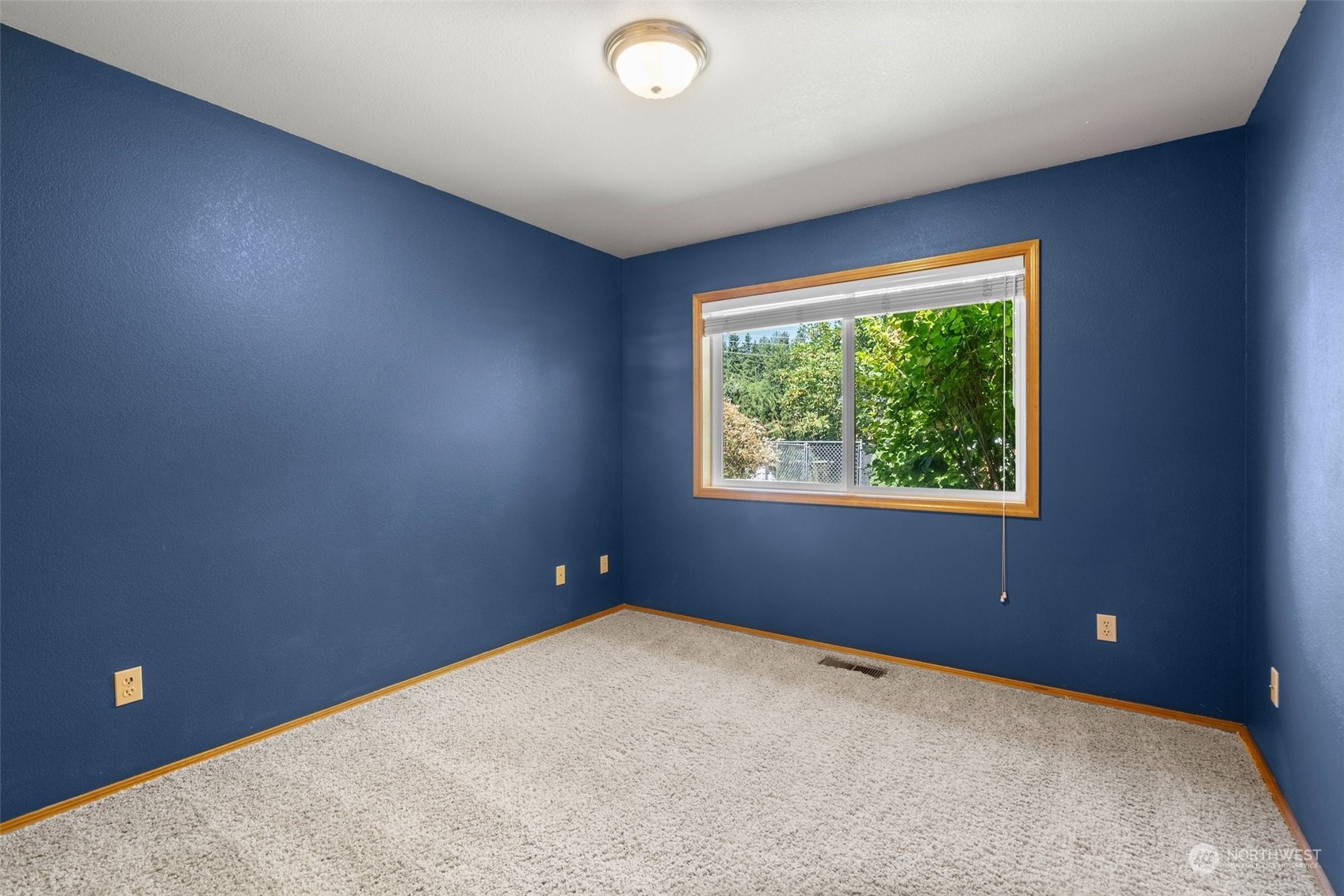 12501 Koeppen Road Southeast Rainier, WA 98576 - Photo 23 of 38 Gallery Image 23