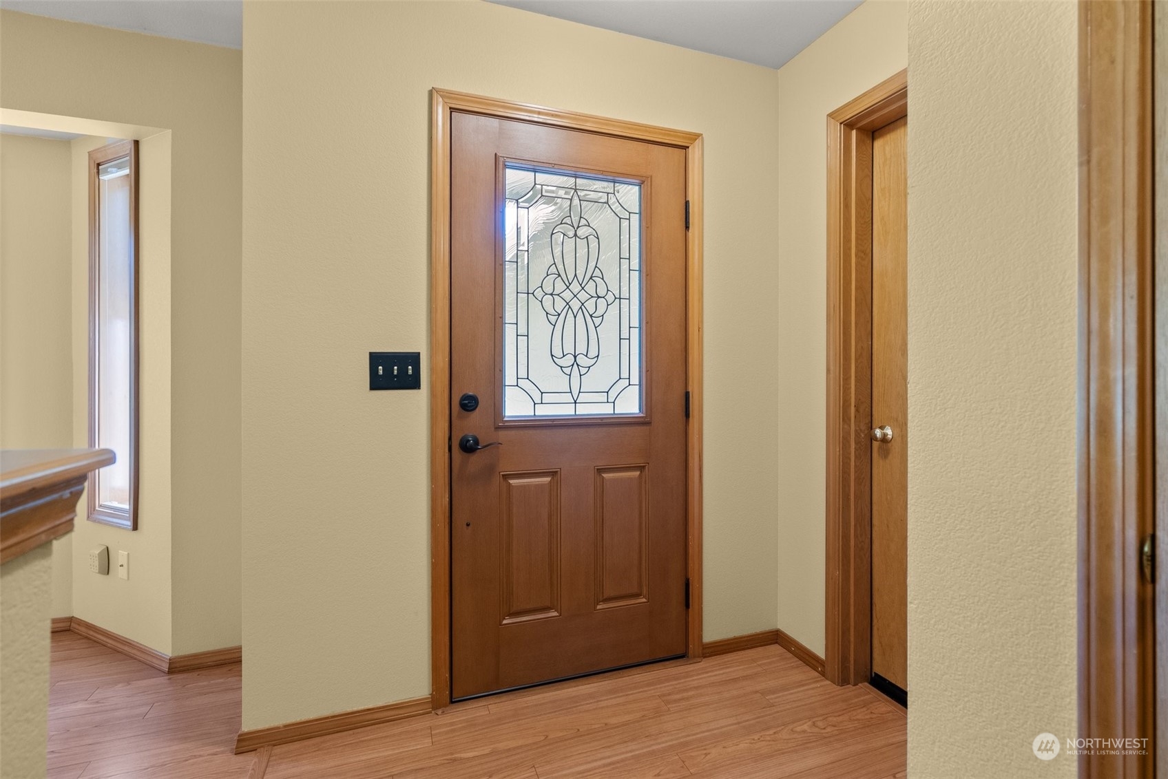 12501 Koeppen Road Southeast Rainier, WA 98576 - Photo 9 of 38 Gallery Image 9