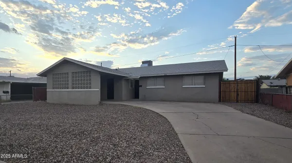 $359,000 | 2211 West Pecan Road, Phoenix, AZ 85041